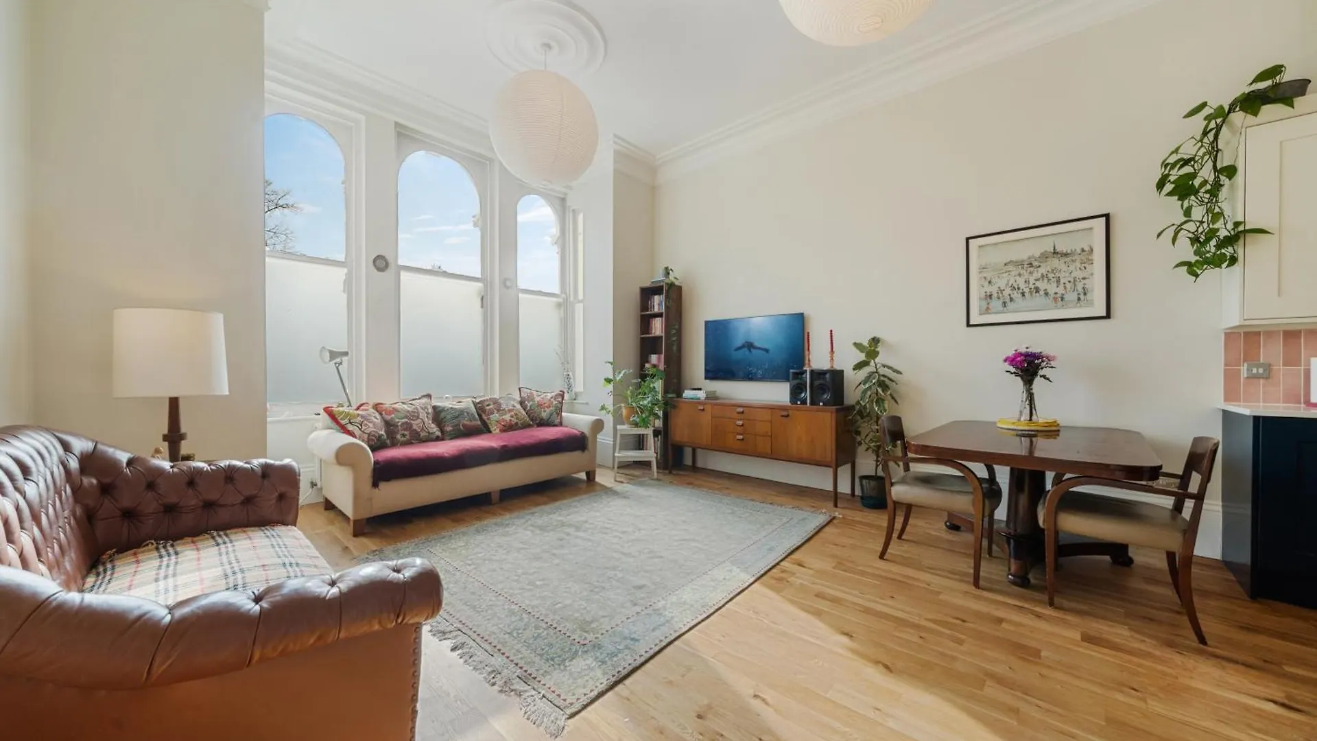 Spacious & Luxurious 2-Bedroom Edwardian Apartment London 0*,  United Kingdom